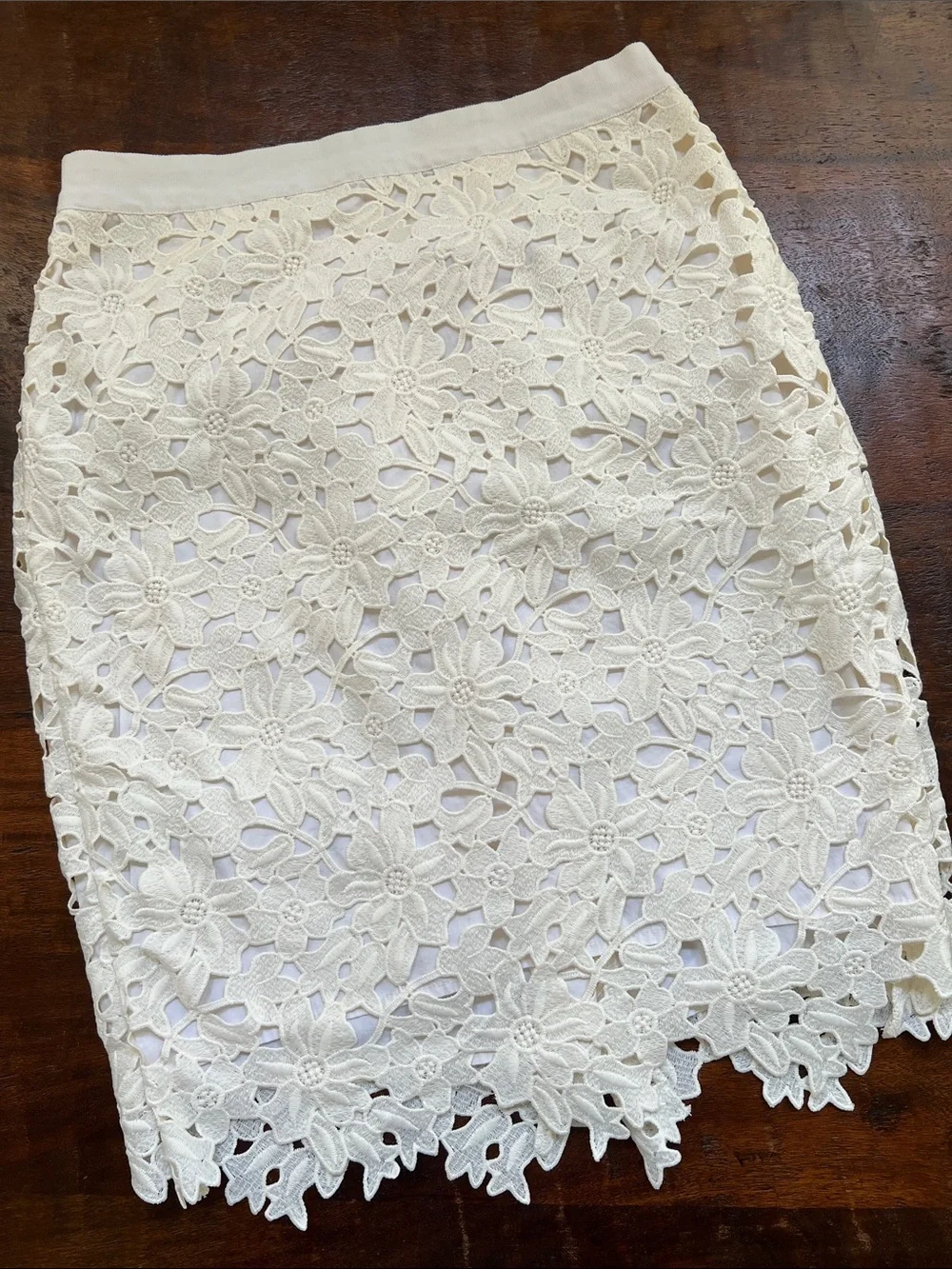 LOFT Bodycon Floral Textured Lace Overlay Pencil Midi Skirt Off-White 6 Curvy